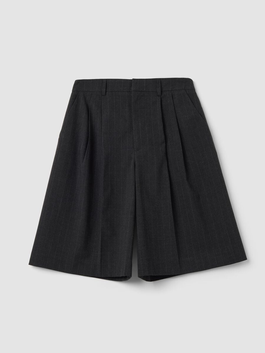 Grey wide-leg stretch viscose Bermuda shorts_4