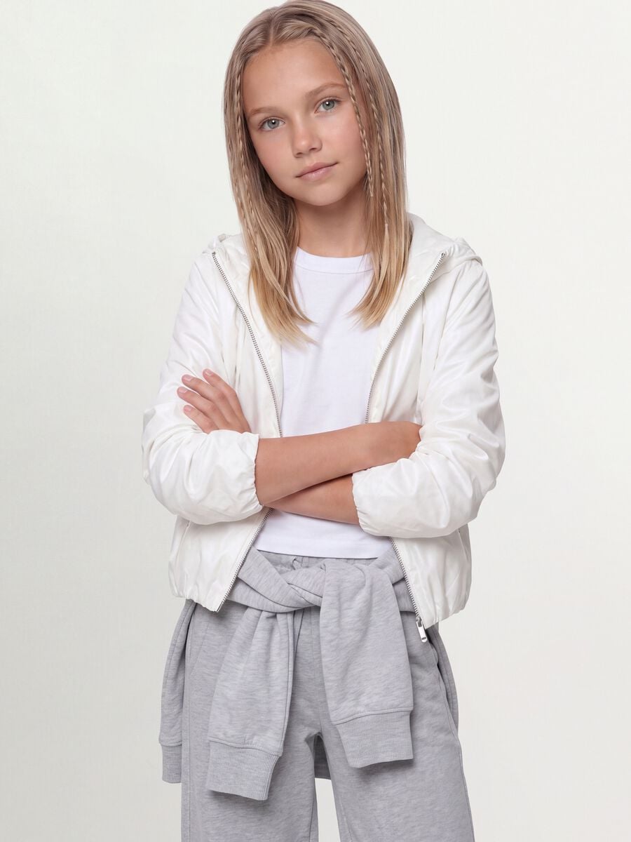 White hooded rain jacket with zip for girls_0
