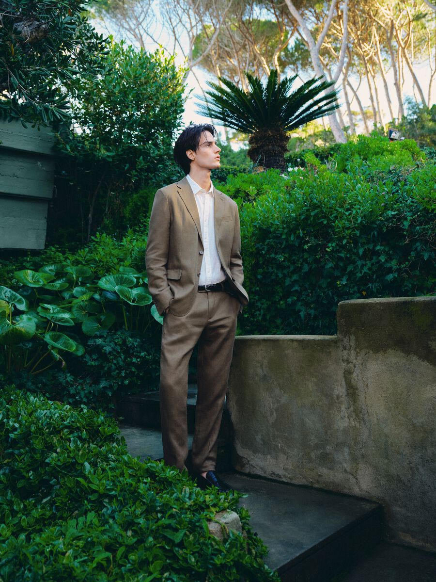 Brown pure linen regular fit trousers_0