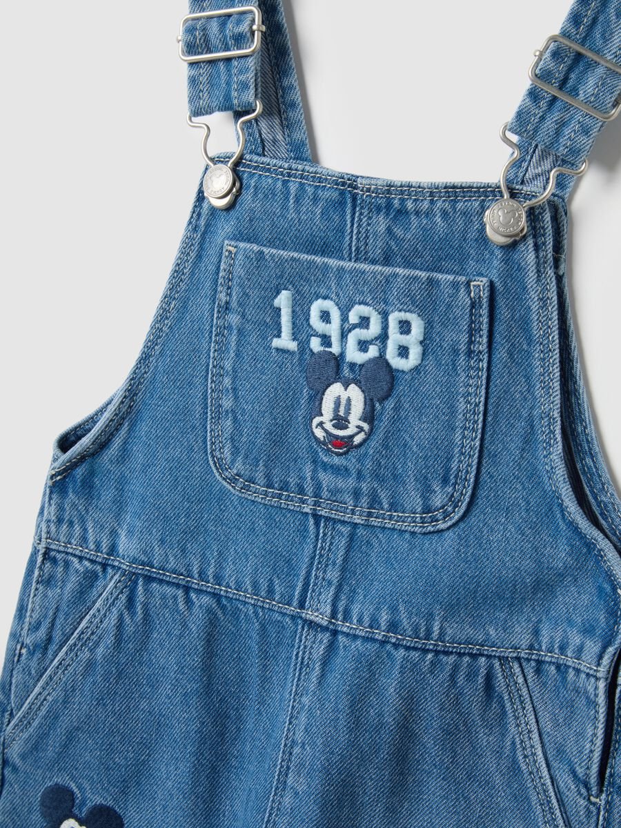 Blue denim pure cotton dungarees regular fit with embroidery for boys_2