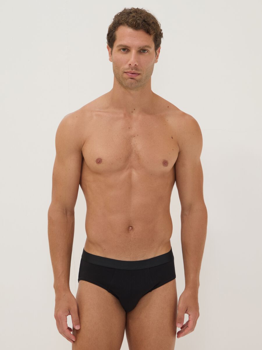 Tripack di slip neri in cotone organico_0