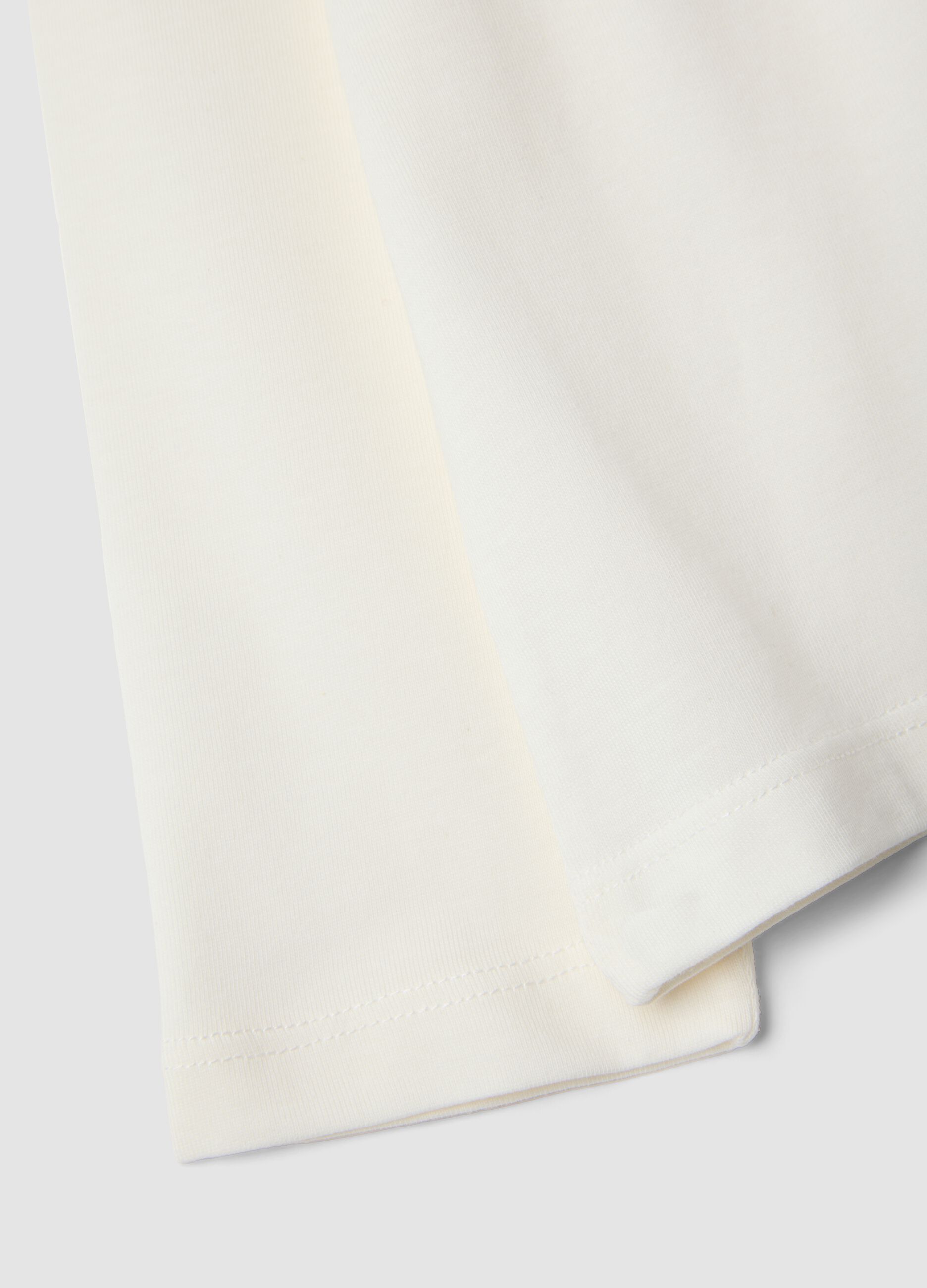 White pure organic cotton T-shirt with teddy print for girls