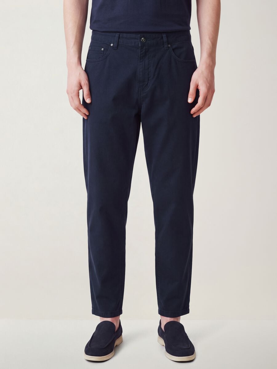 Blue stretch cotton twill carrot-fit trousers_1