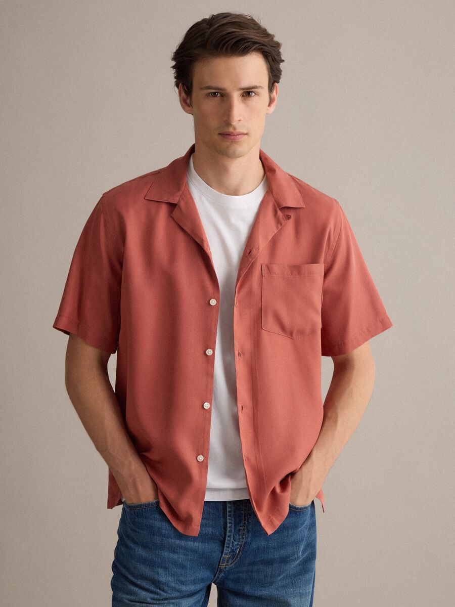 Red short-sleeved shirt in pure lyocell_1