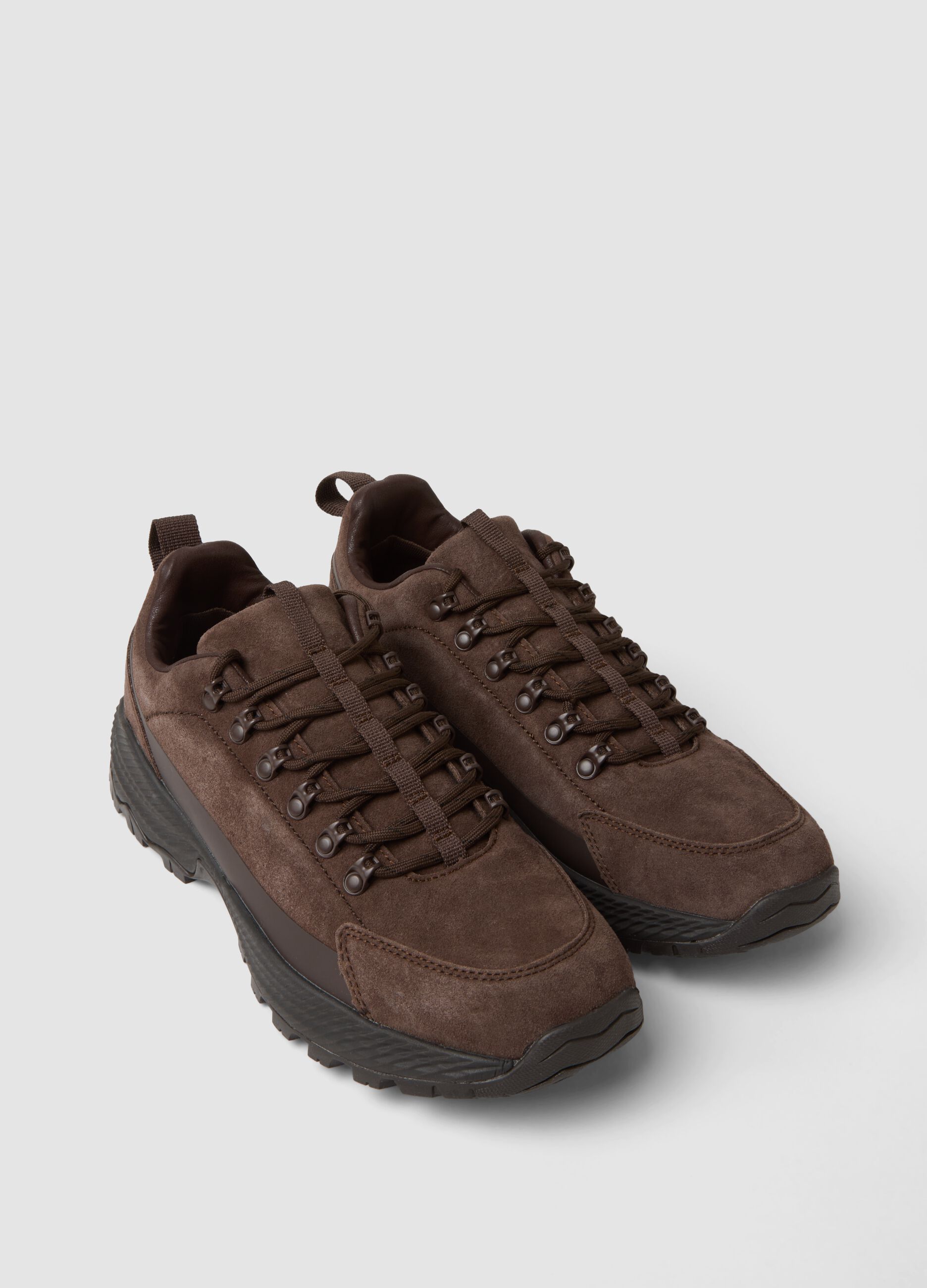 Scarpe marroni in vera pelle con suola carrarmato