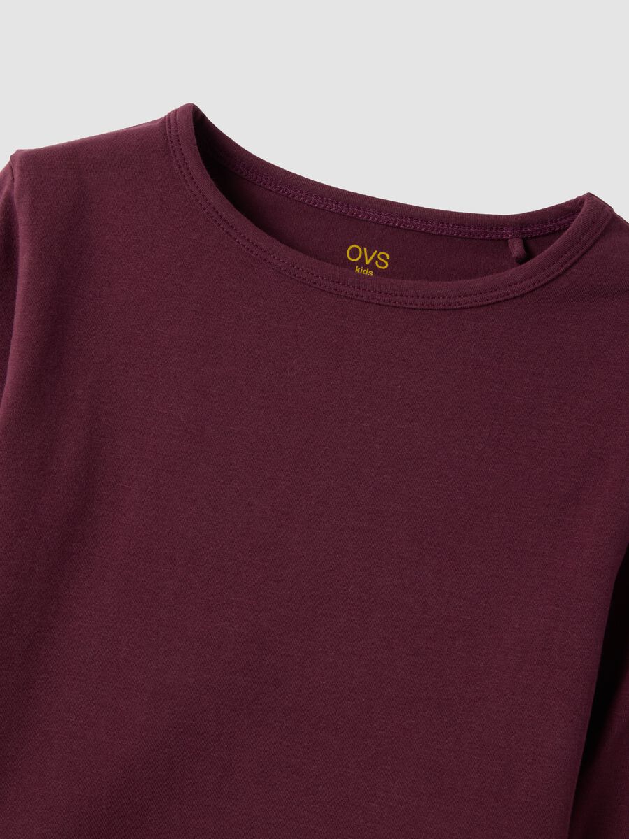 Violettes Slim-Fit-T-Shirt aus elastischem Bio-Baumwolljersey_1