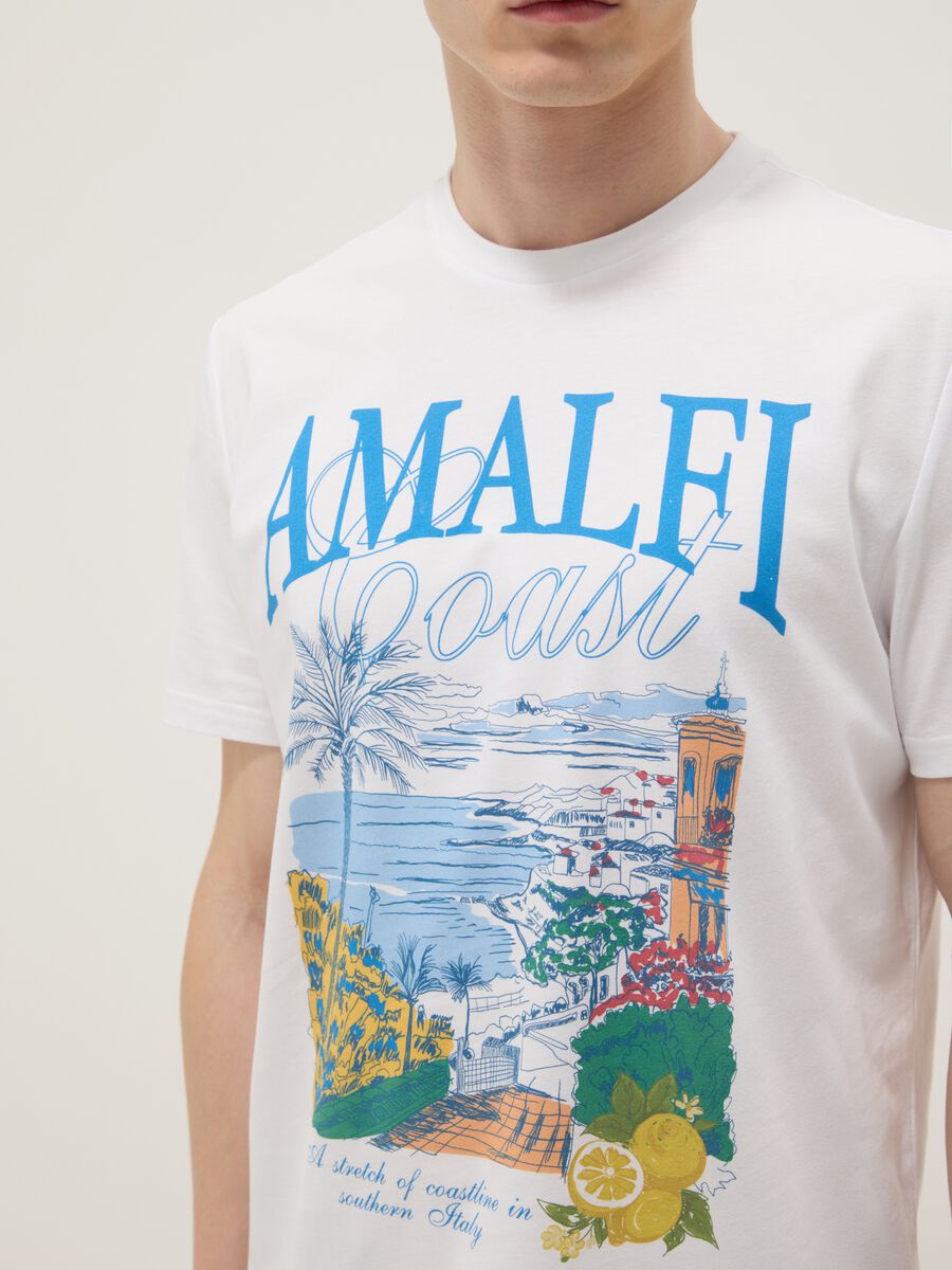 Wei&szlig;es T-Shirt aus reiner Baumwolle mit Print, Regular Fit_2