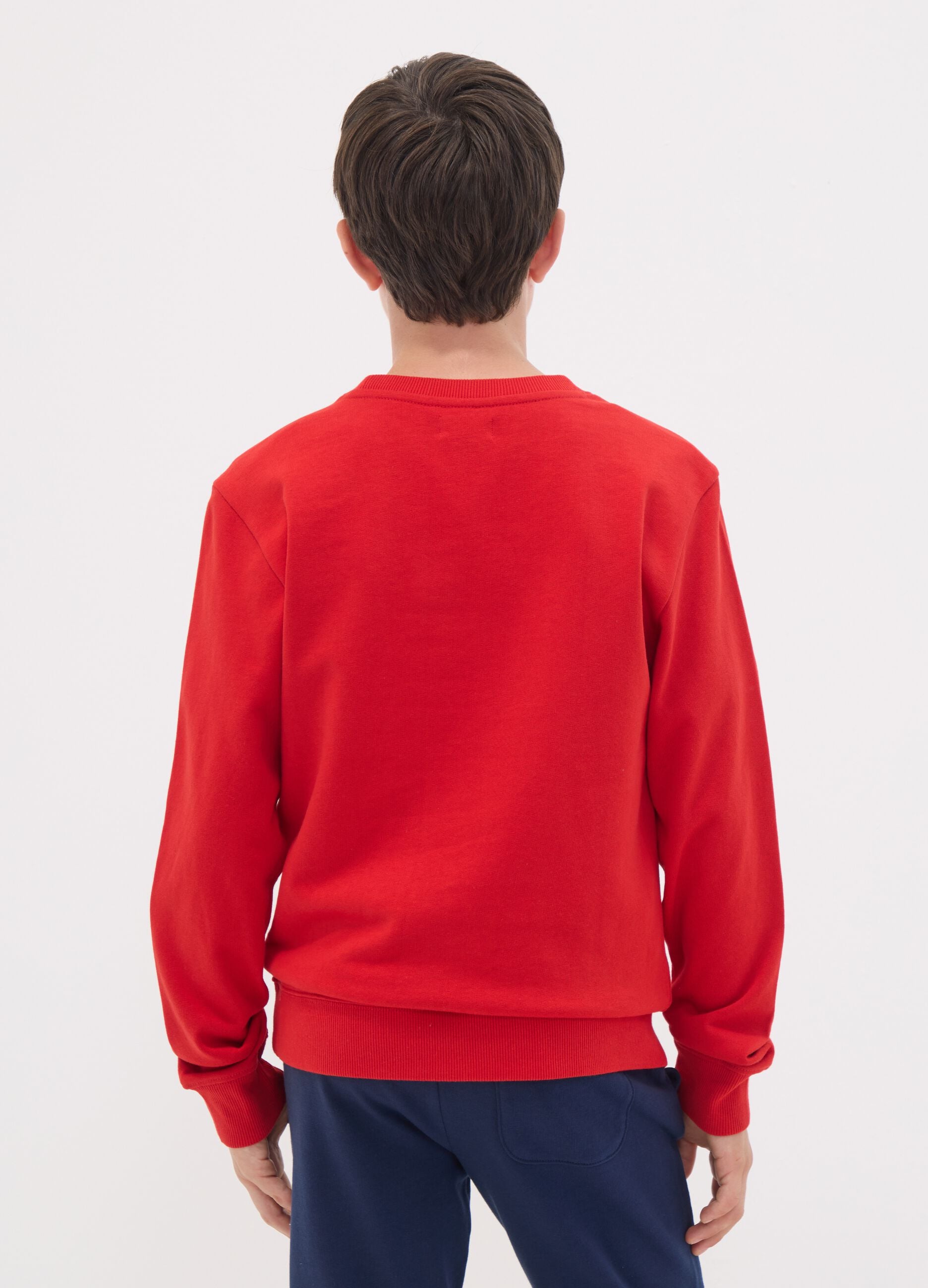 Red boys&rsquo; sweatshirt in pure organic cotton with crew neck and print