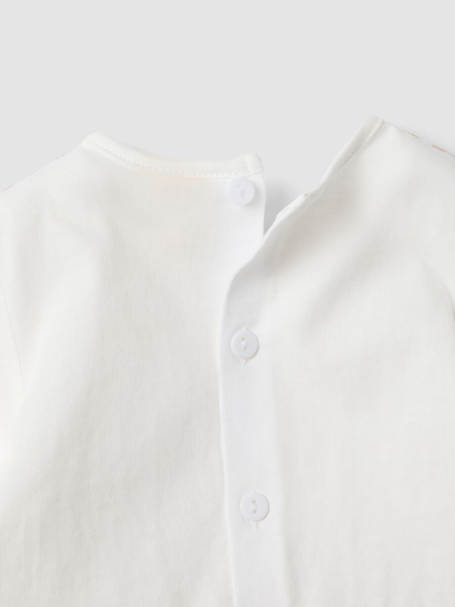 White cotton and linen blend romper with Winnie the Pooh detail for baby_3