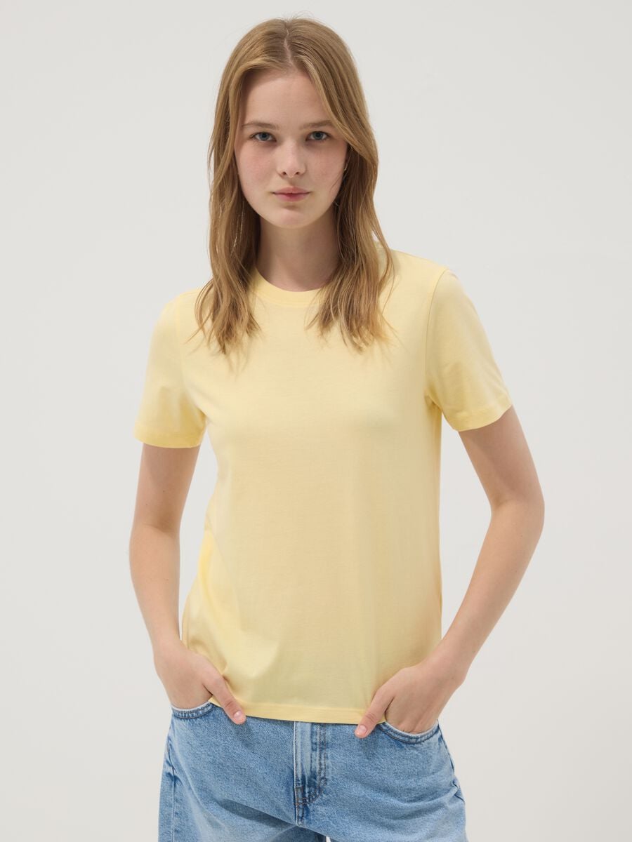 Camiseta amarilla de algod&oacute;n org&aacute;nico de manga corta_1