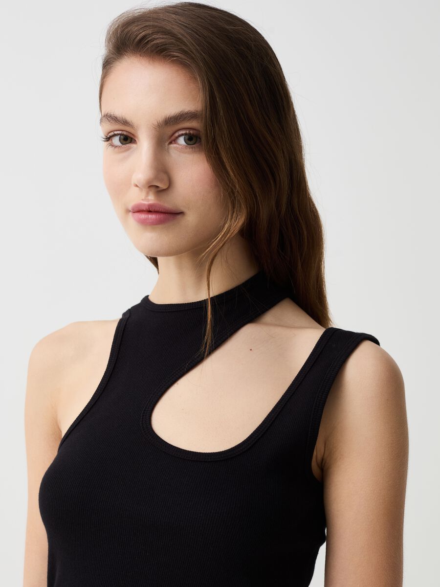 Single-shoulder top with cut-out detail_0