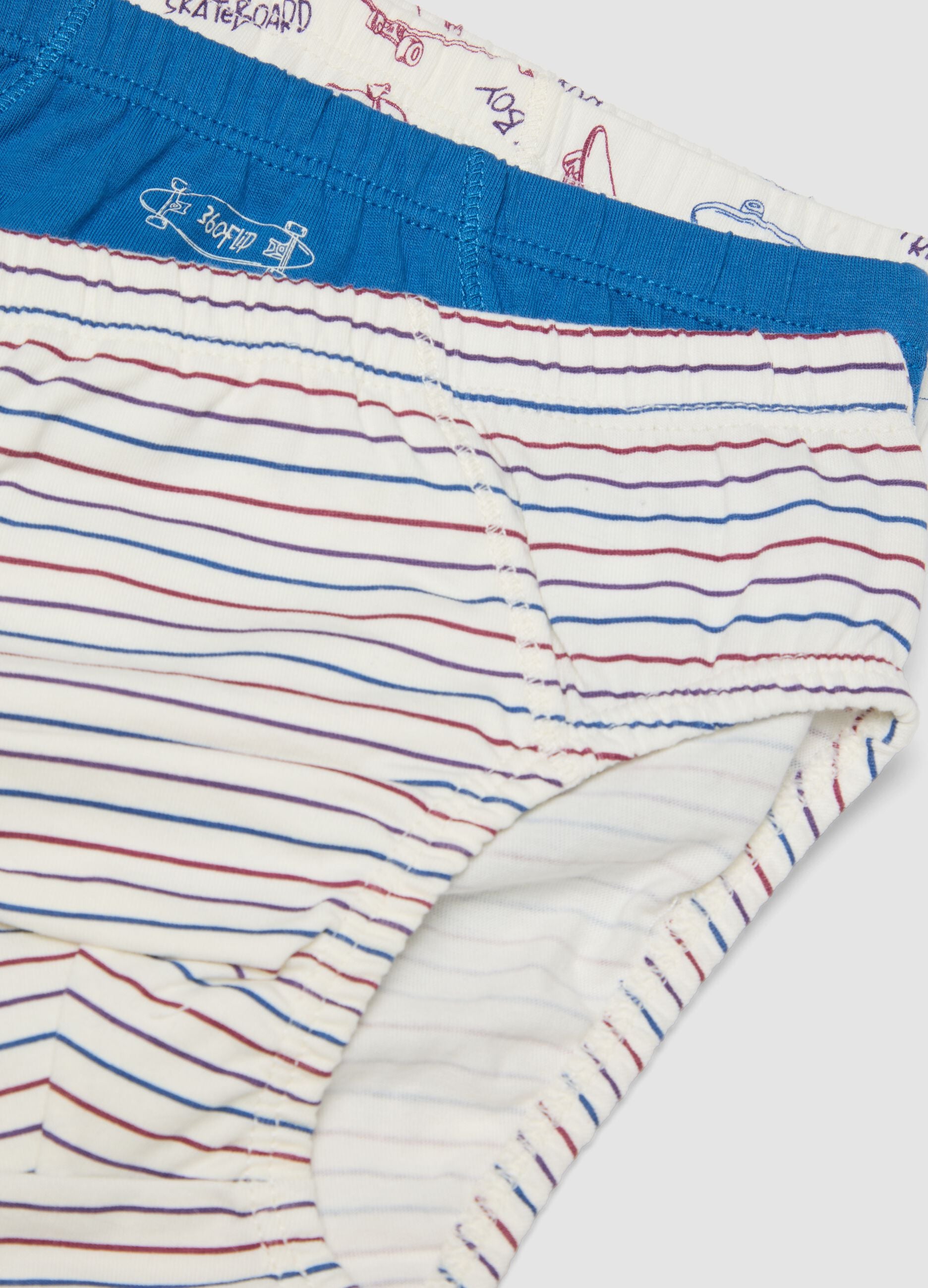 Pack of five multicoloured briefs in pure organic cotton with skate print