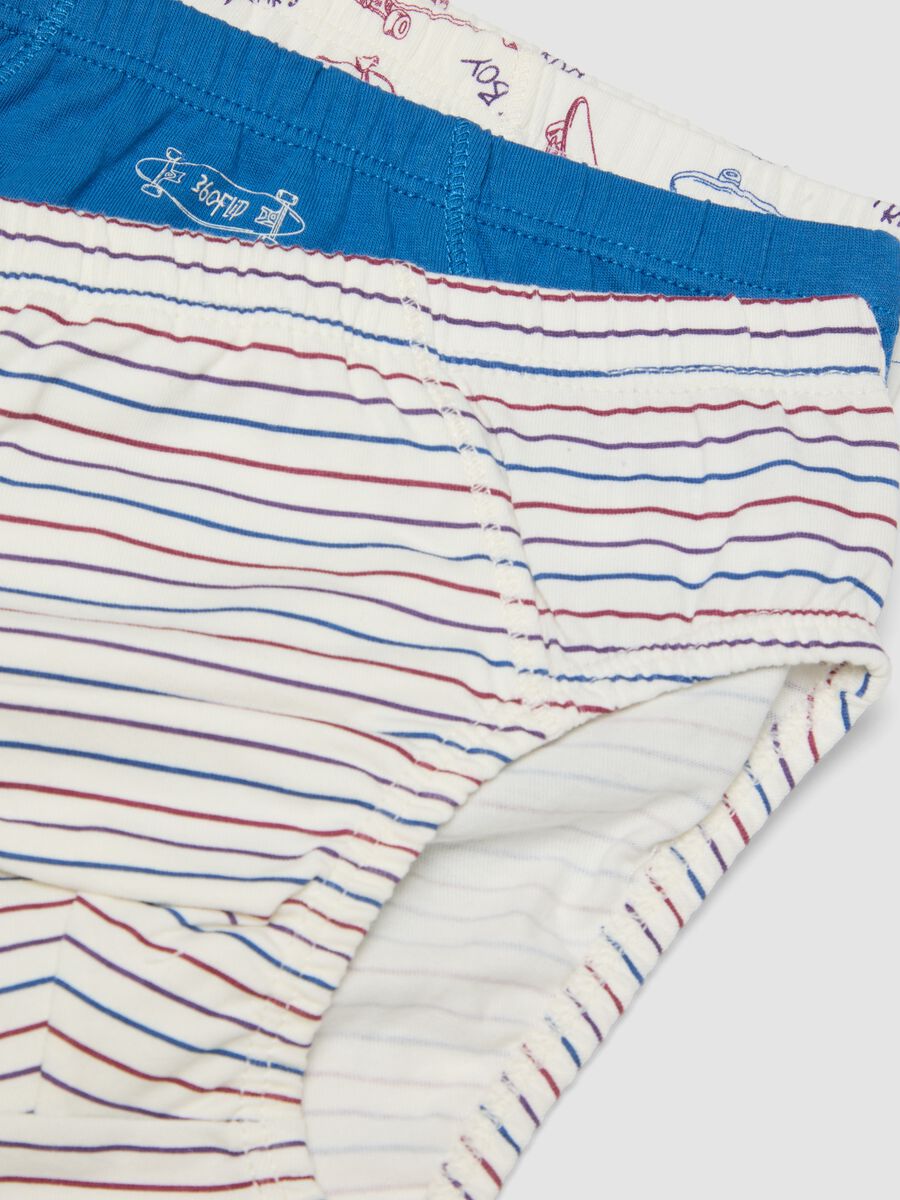 Pack of five multicoloured briefs in pure organic cotton with skate print_3
