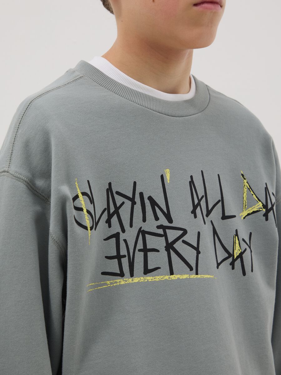 Over fit green pure cotton sweatshirt for boys with print_1