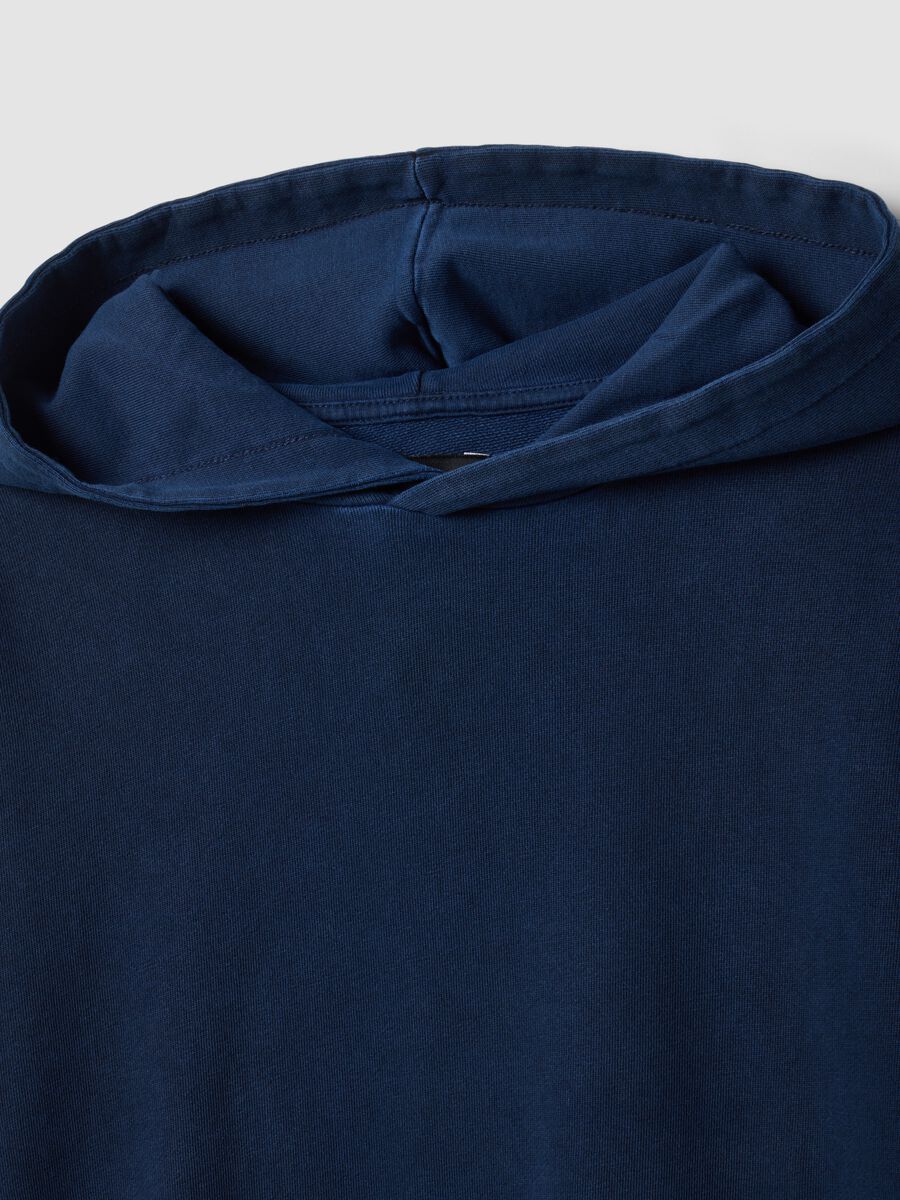 Felpa blu in puro cotone con cappuccio over fit_5