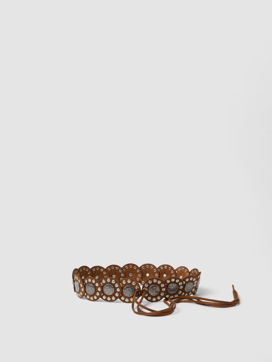 Cintura marrone con dischi decorativi e lacci_0