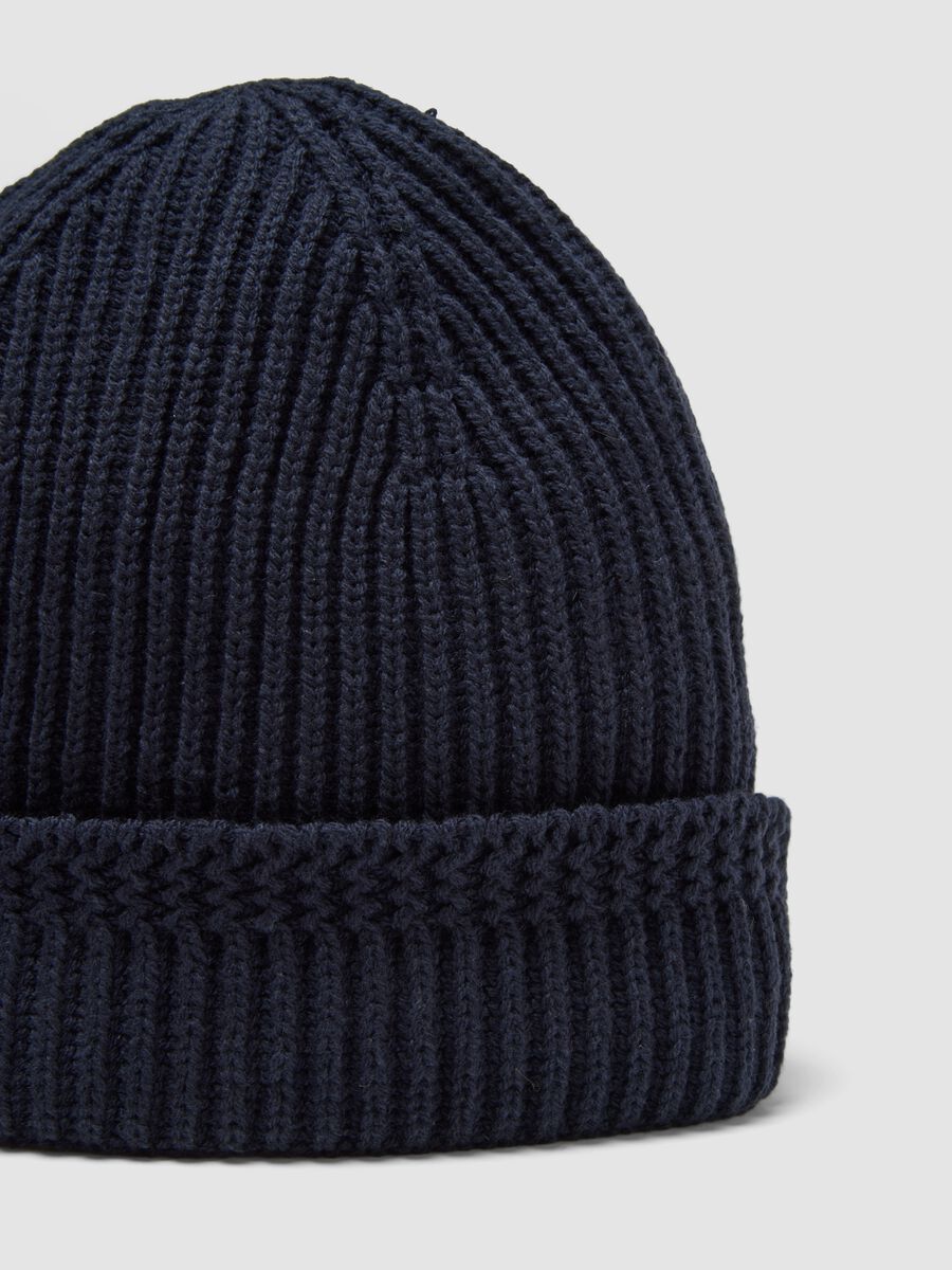 Berretto denim a coste in misto cotone_2