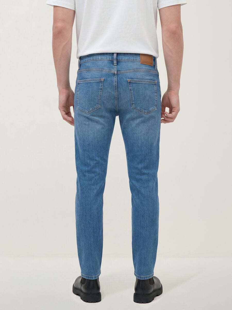 Light-wash slim-fit stretch cotton jeans_2