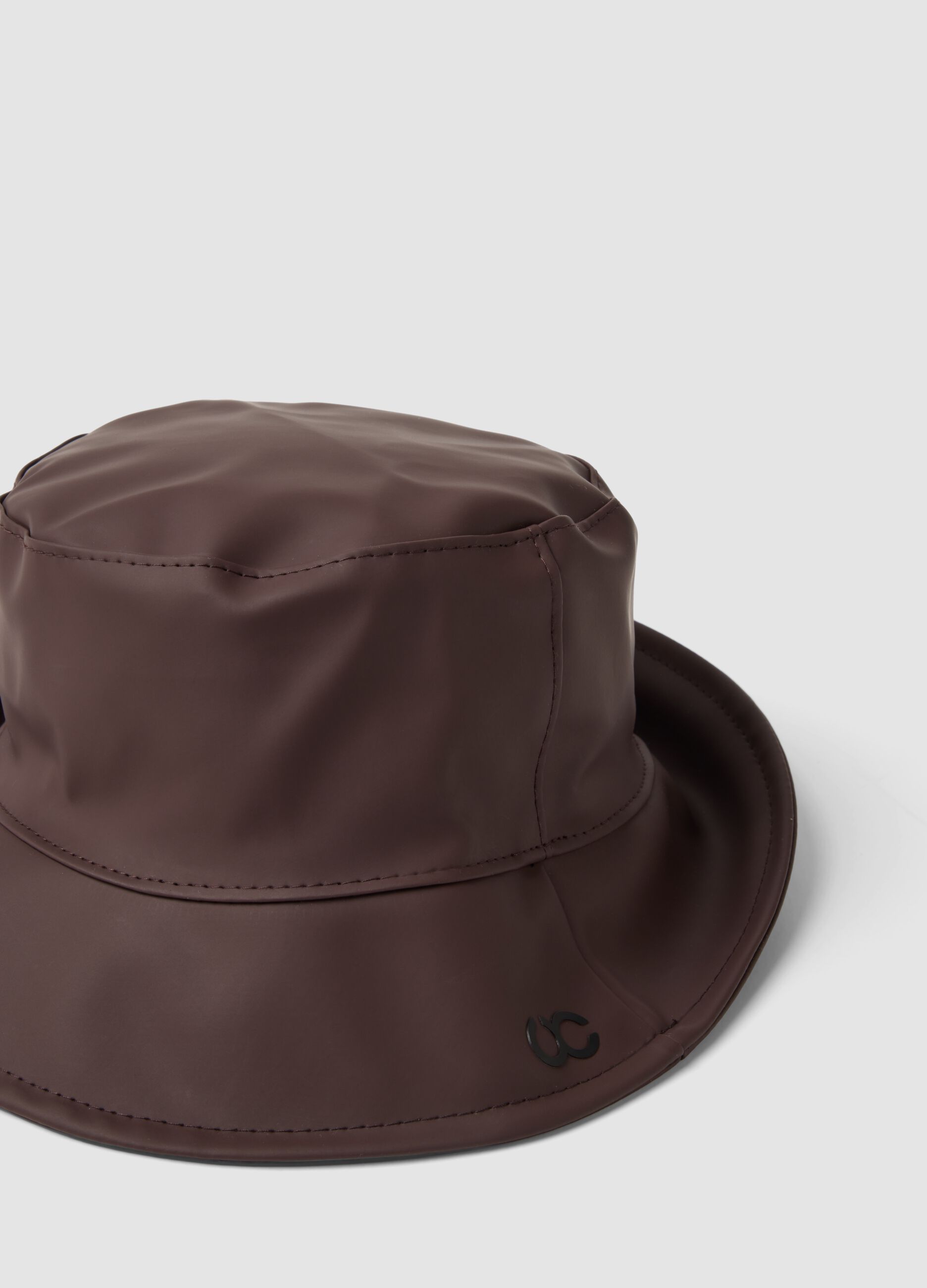 Chap&eacute;u bucket castanho