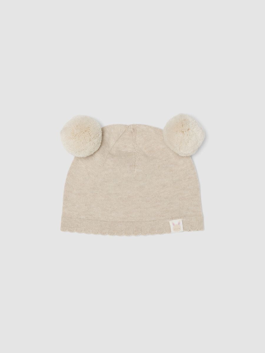 Beige Strickm&uuml;tze aus reiner Bio-Baumwolle mit Pompons f&uuml;r Baby-M&auml;dchen_0