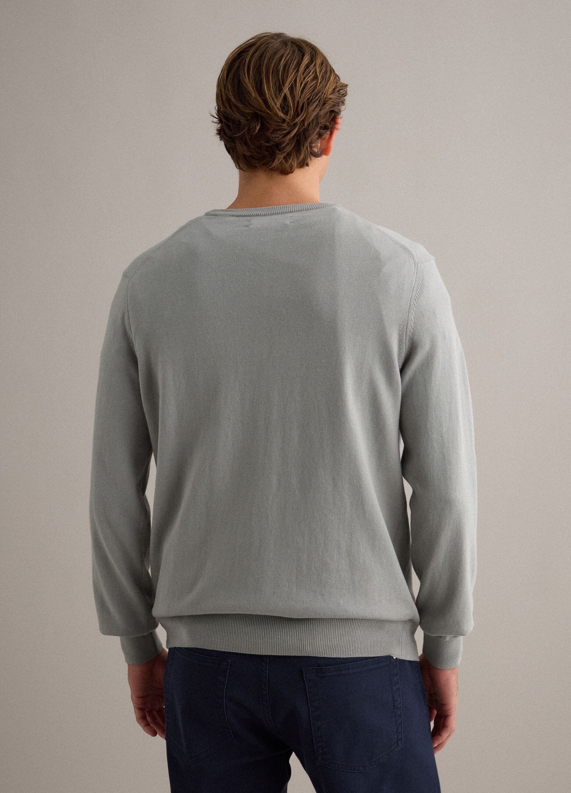 Grauer Pullover aus reiner Baumwolle Regular Fit
