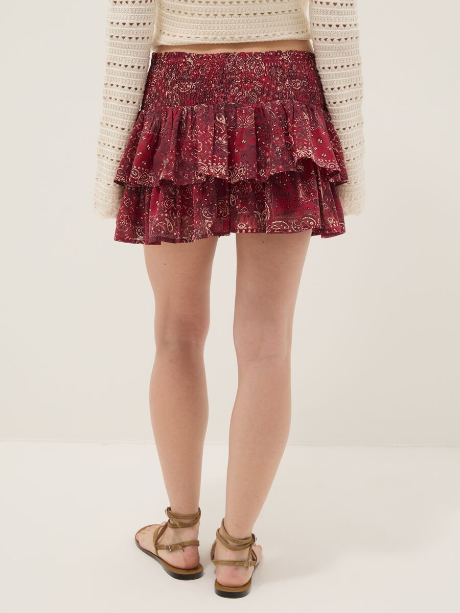 Roter Minirock aus reiner Baumwolle mit R&uuml;schen und Muster_2