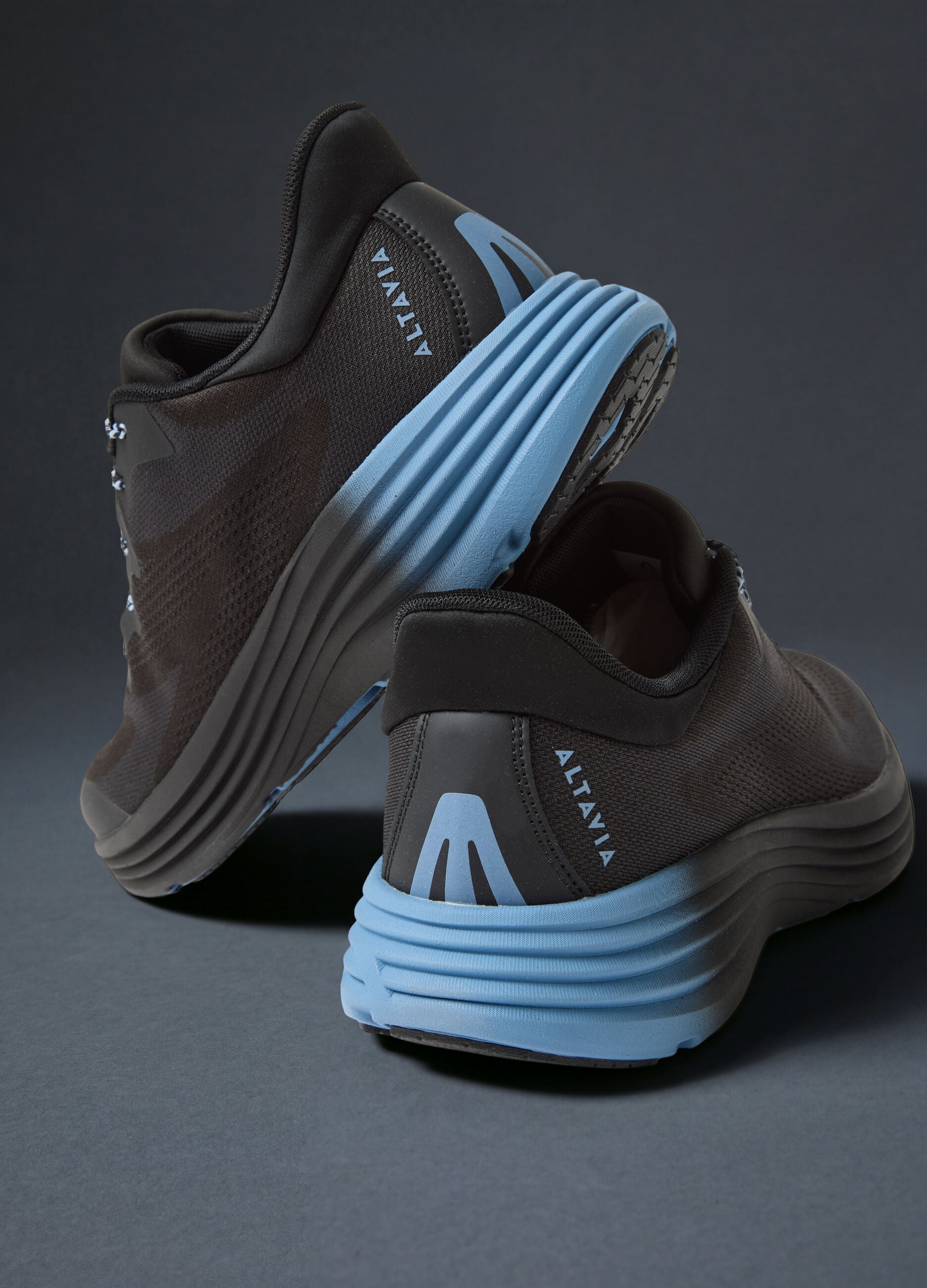 ALTAVIA Non-Slip Rubber Running Trainers