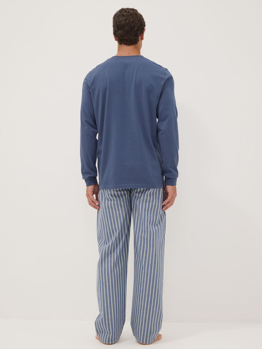 Blauer Pyjama aus reiner Bio-Baumwolle mit Serafino-Kragen, Regular Fit_2