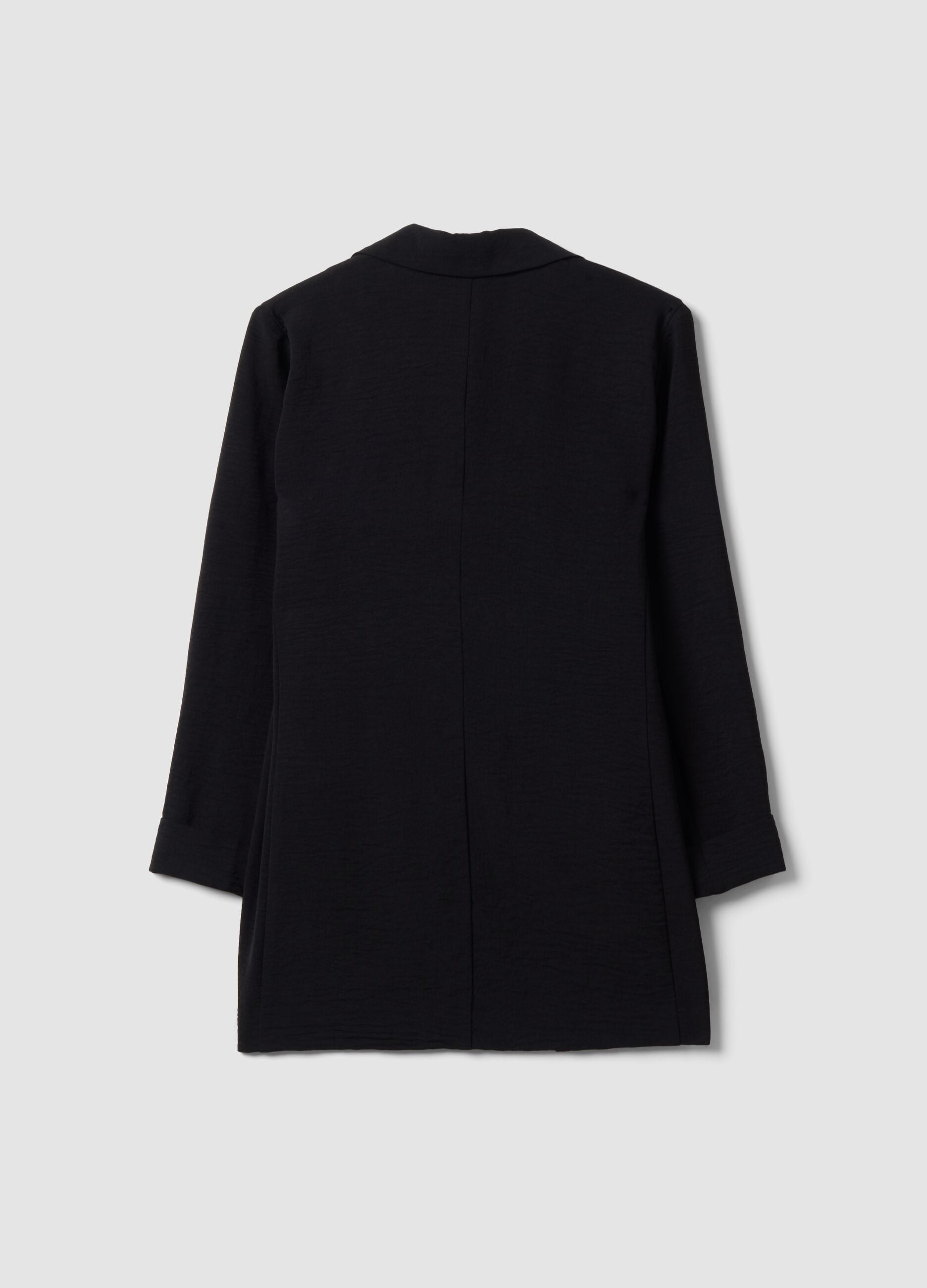 Black regular-fit blazer with classic lapels