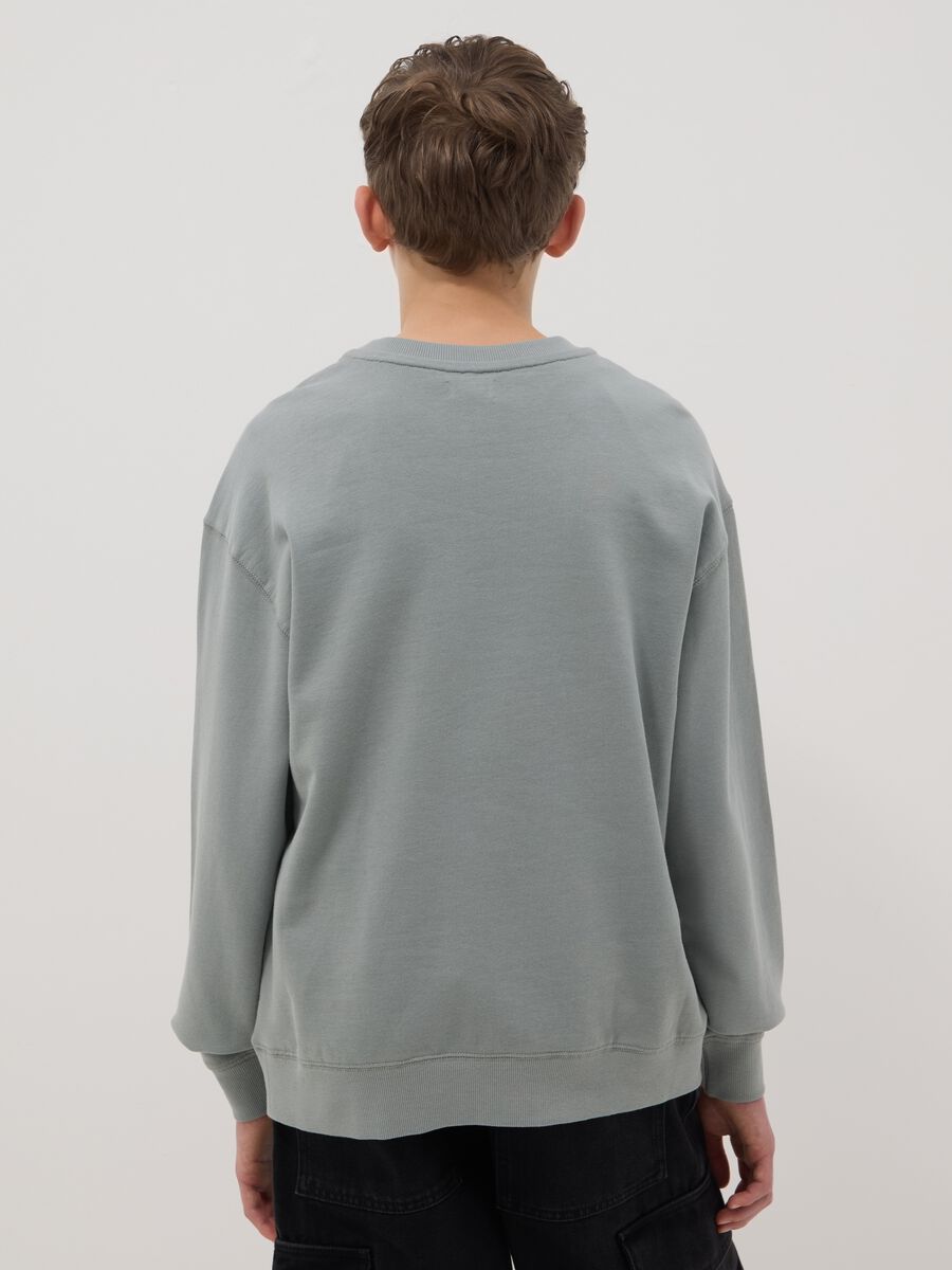 Over fit green pure cotton sweatshirt for boys with print_2