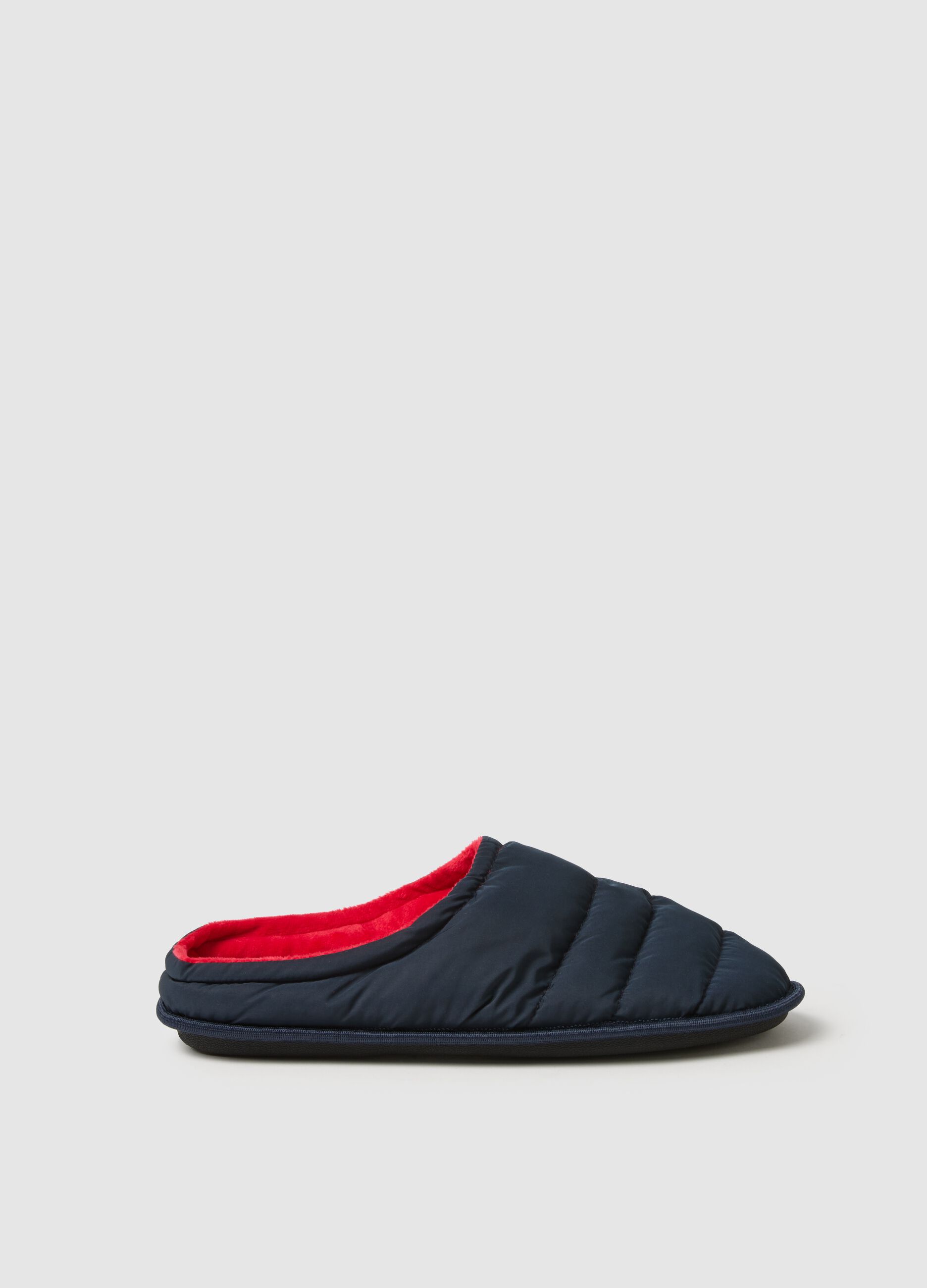 Blue padded slippers with red lining regular fit