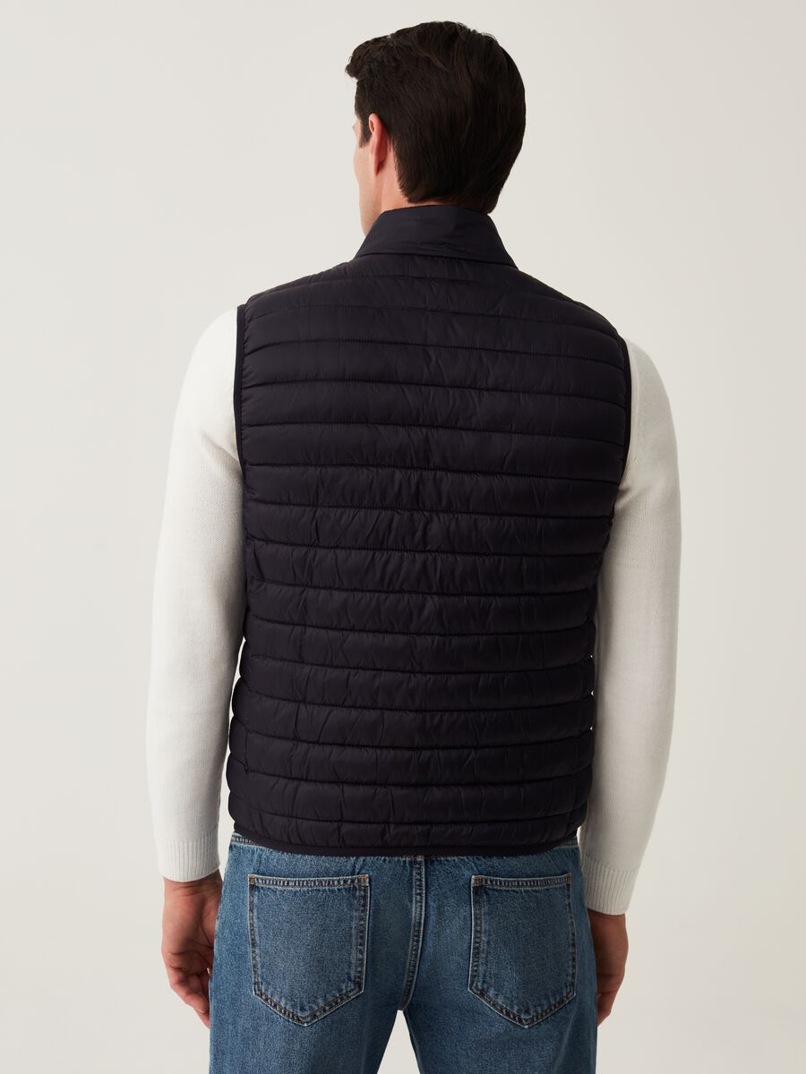 Ultralight gilet with high neck_2