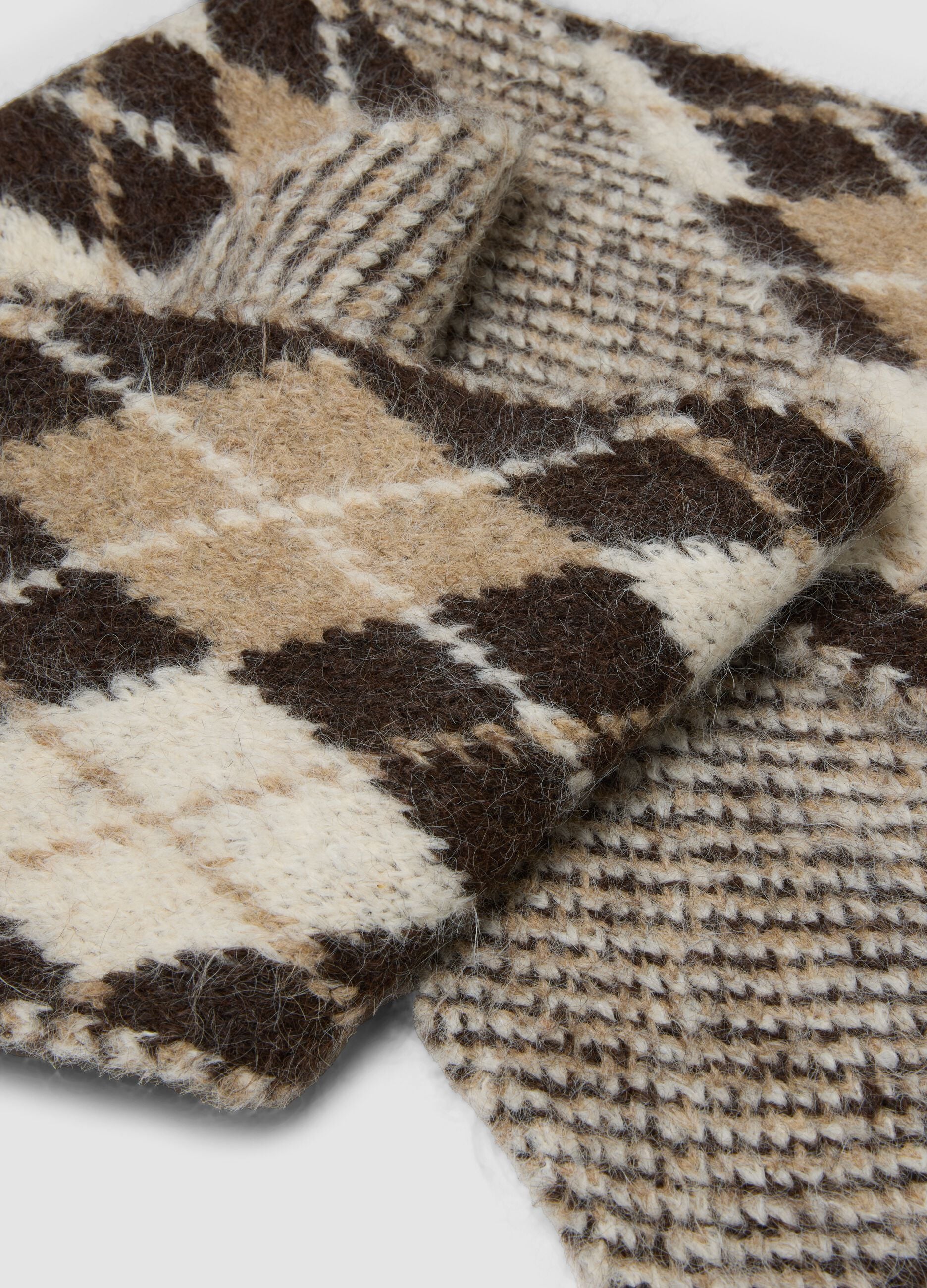 Beige stretch wool scarf with diamond pattern