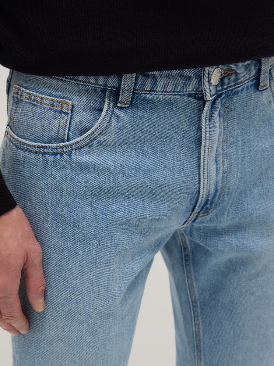 Blue cotton blend trousers in regular fit_3