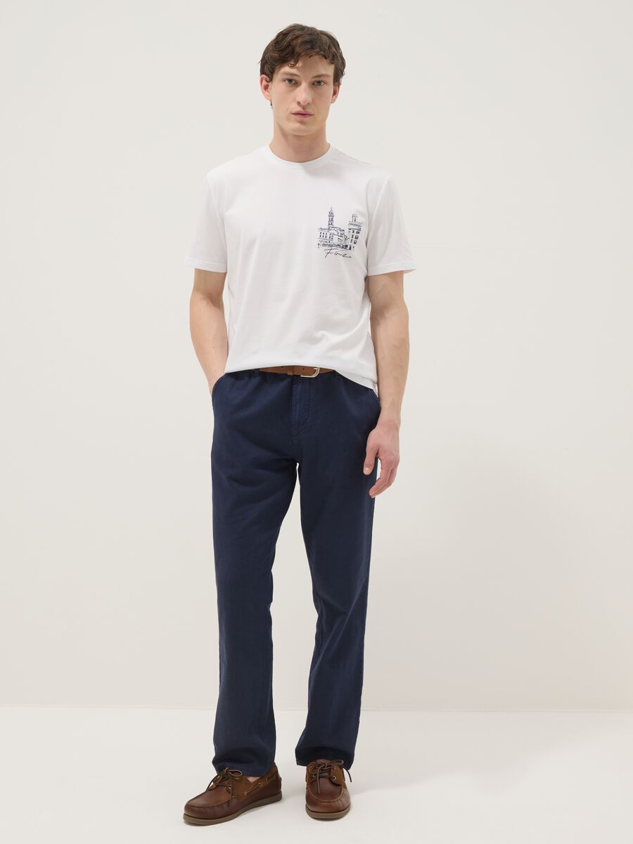 Wei&szlig;es T-Shirt aus reiner Baumwolle mit Frontprint, Regular Fit_1