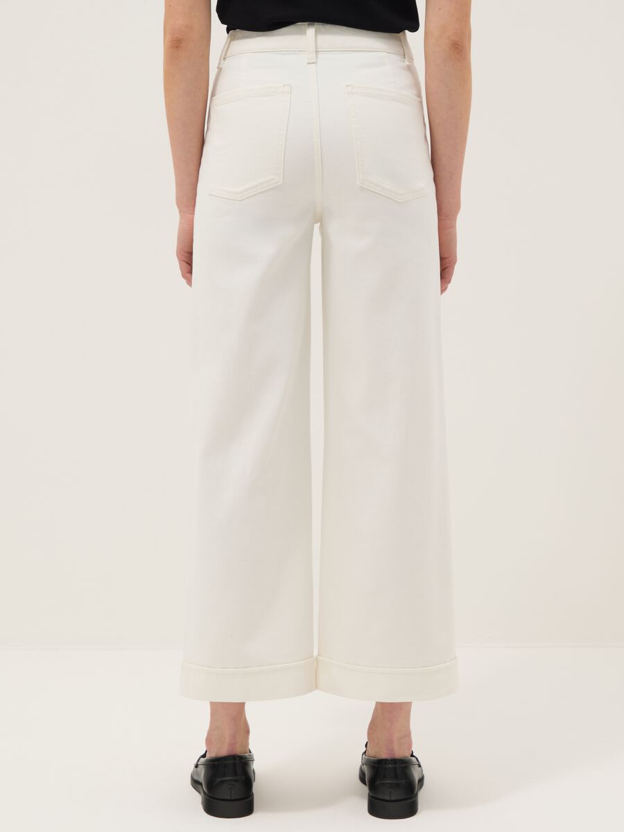 Jeans in cotone elasticizzato bianchi wide leg_2