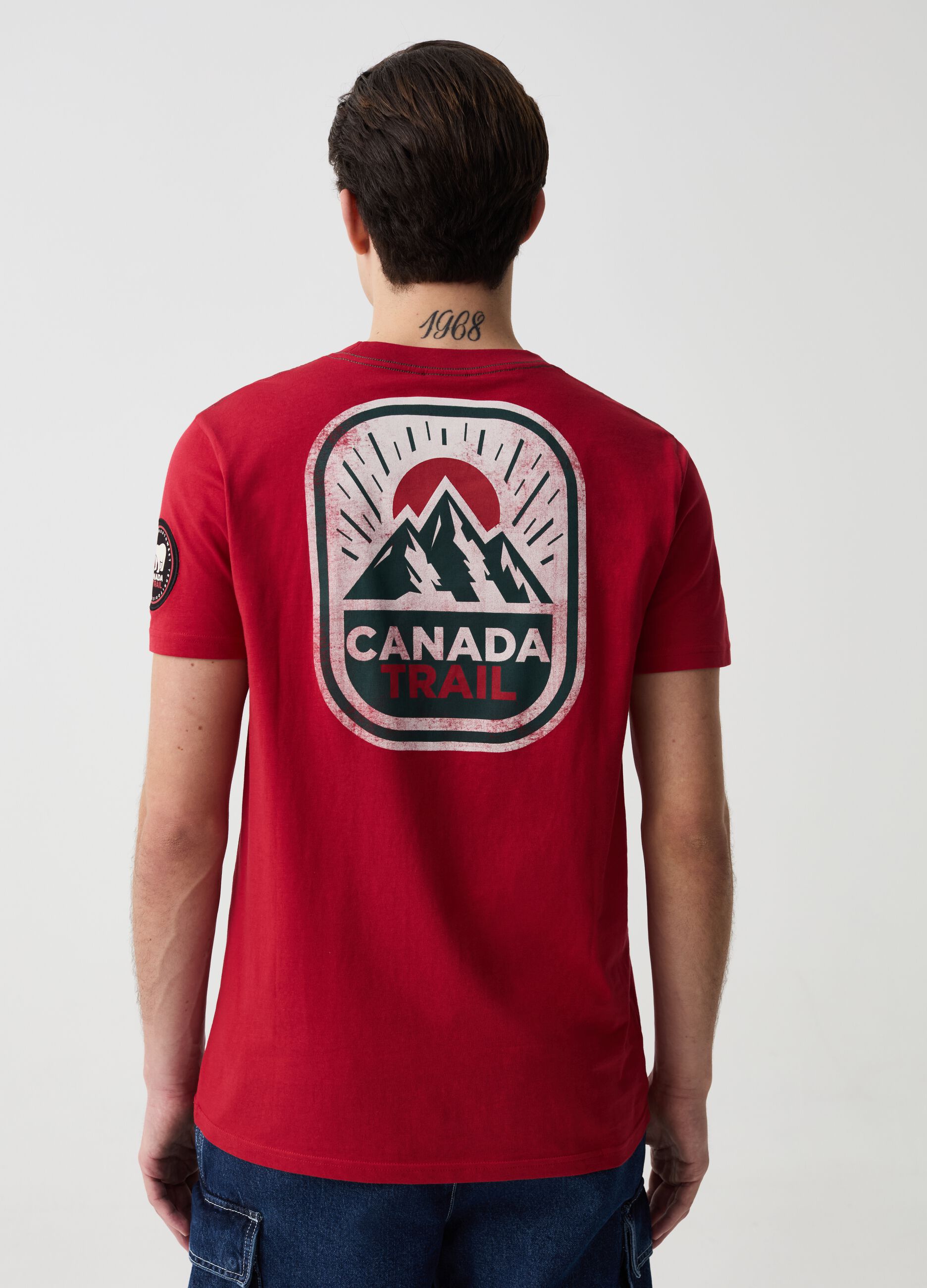 T-shirt con stampa e patch Canada Trail