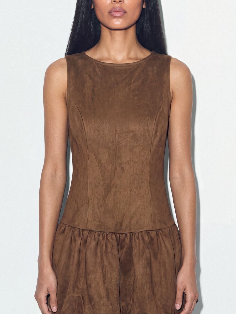 Brown stretch fabric fitted crew-neck dress_2