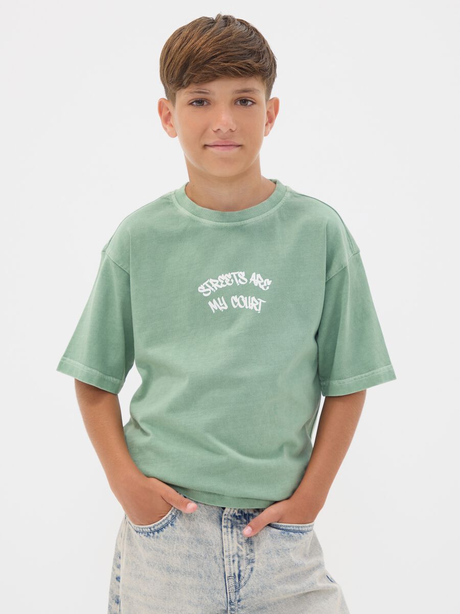 Green oversized pure cotton T-shirt with "Streets are my court" slogan for boys_0