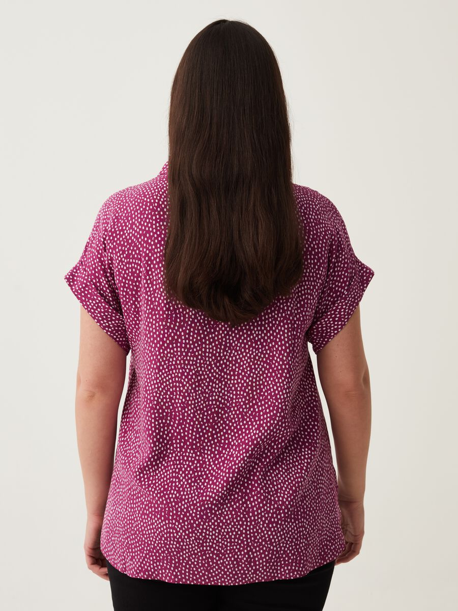 Curvy blouse in viscose with pattern_2