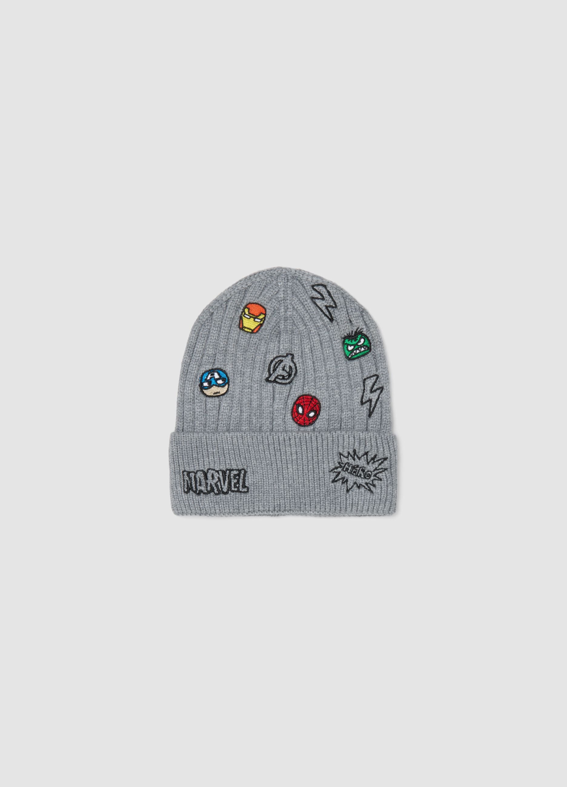 Gorro cinzento com estampado Avengers para rapaz