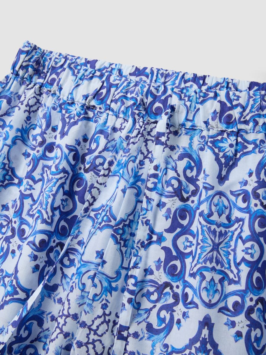 Blue pure cotton trousers with all-over print_5