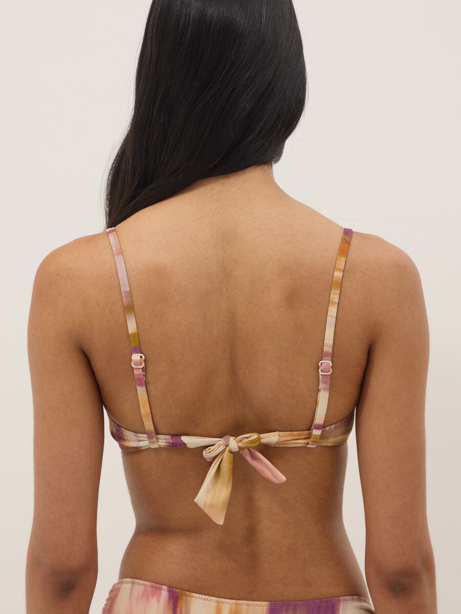 Mehrfarbiges Bandeau-Bikini-Top aus Stretchmaterial_2