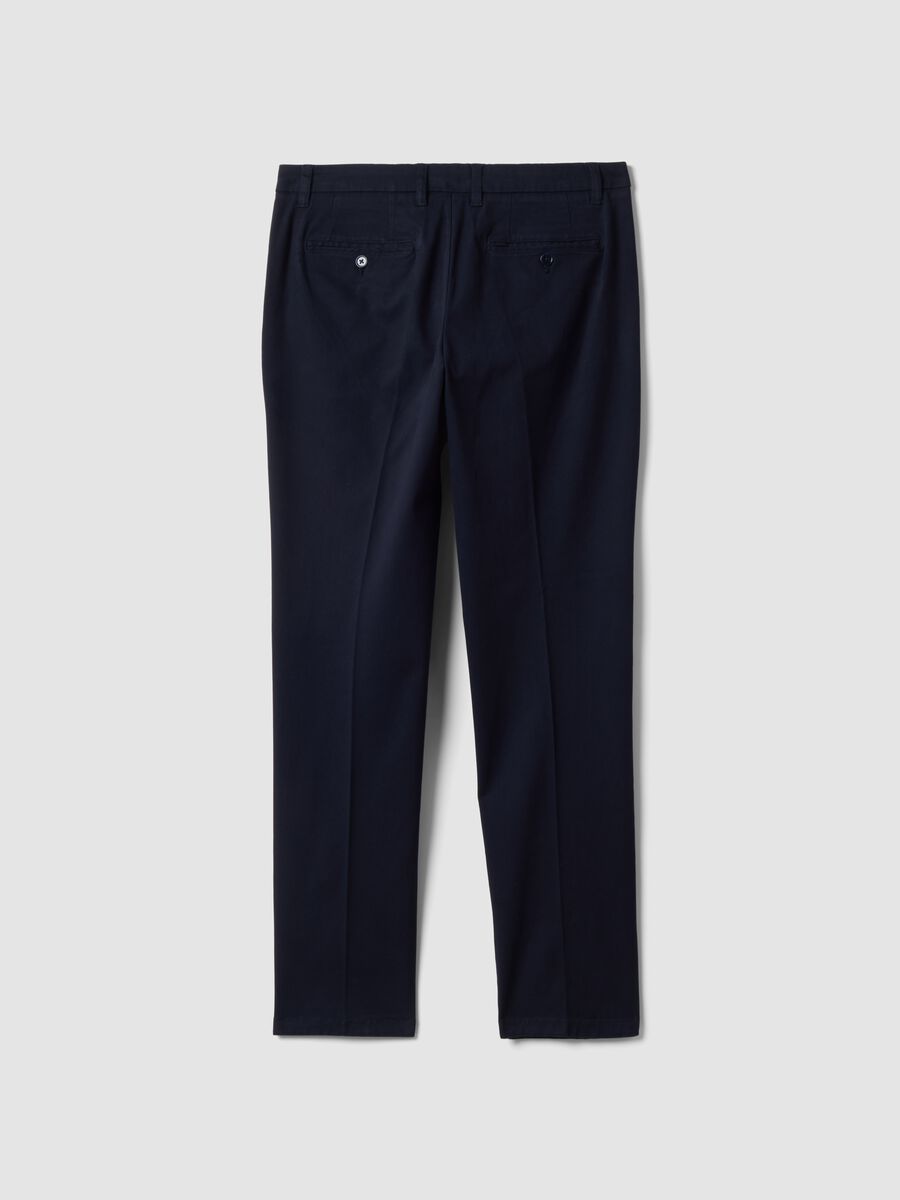 Blaue Slim-Fit-Chinohose aus elastischem Baumwolltwill_2
