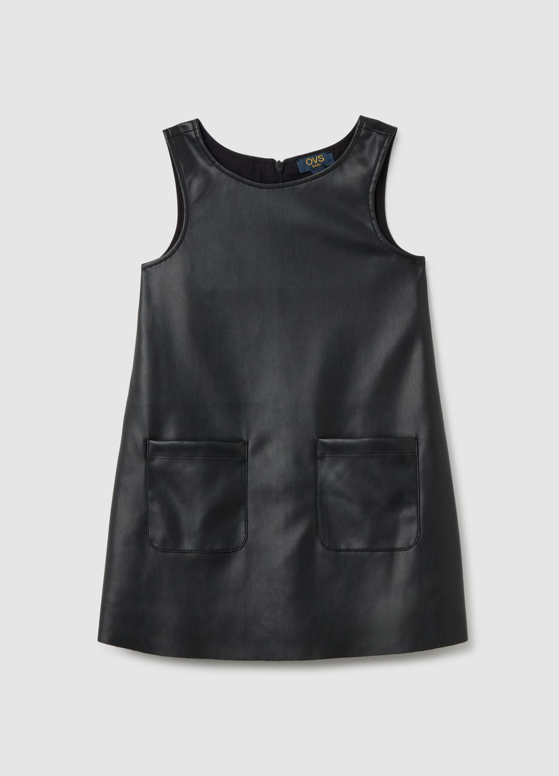 Vestido preto regular fit para meninas