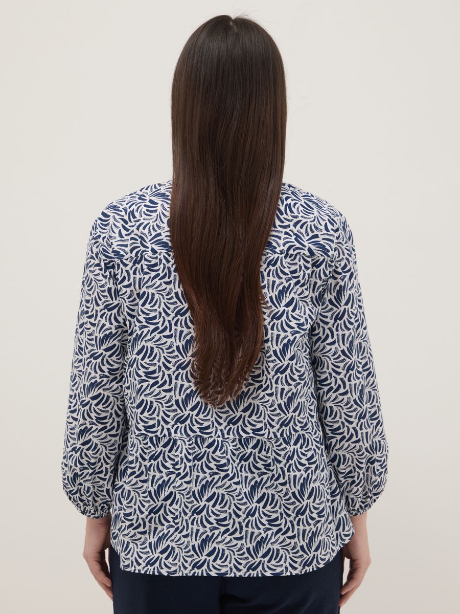 &Pi;&omicron;&lambda;ύ&chi;&rho;&omega;&mu;&omicron; &pi;&omicron;&upsilon;&kappa;ά&mu;&iota;&sigma;&omicron; &alpha;&pi;ό &kappa;&alpha;&theta;&alpha;&rho;ό &beta;&alpha;&mu;&beta;ά&kappa;&iota;, &kappa;&alpha;&nu;&omicron;&nu;&iota;&kappa;ή &epsilon;&phi;&alpha;&rho;&mu;&omicron;&gamma;ή &mu;&epsilon; &sigma;&chi;έ&delta;&iota;&alpha;_2