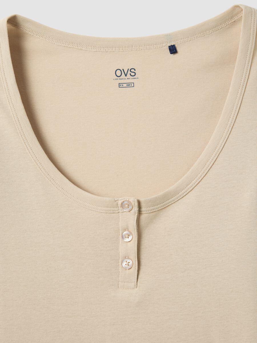Beige pure cotton T-shirt regular fit with deep Henley neckline_5