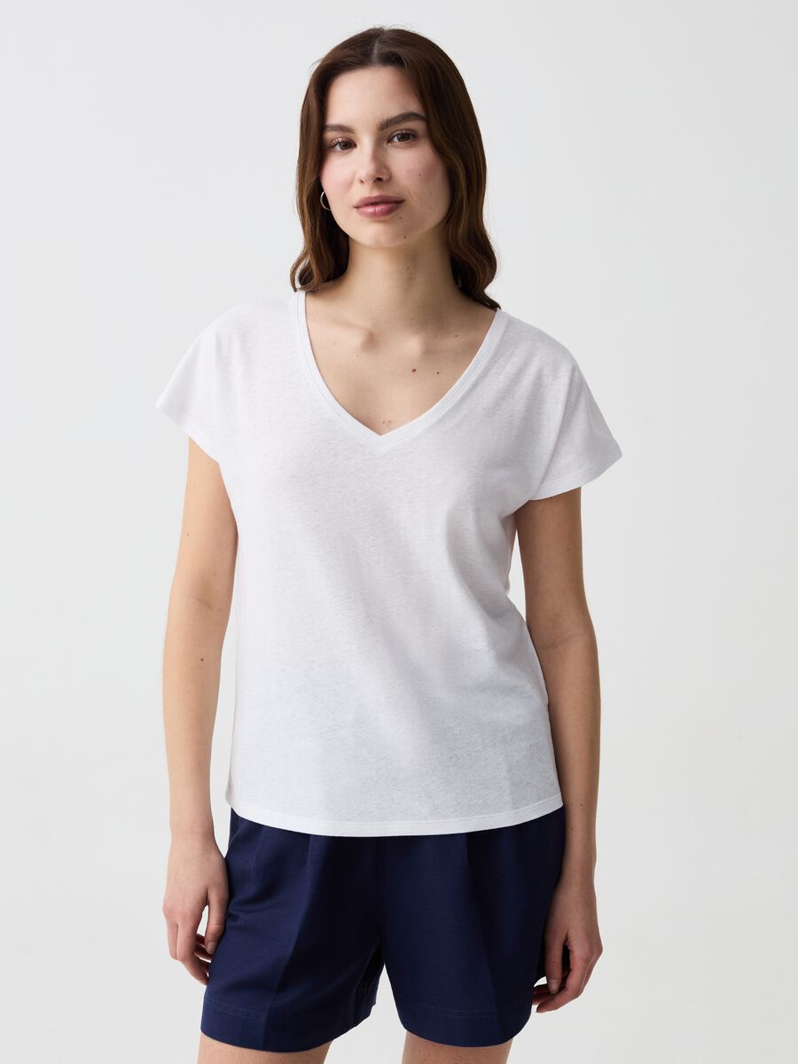 Linen and cotton T-shirt with V neck_0