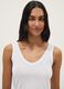 Wei&szlig;e Tanktop mit Deep V und Regular Fit_1