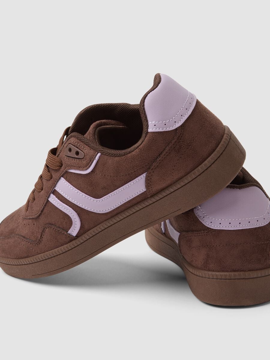 Brown trainers with pink inserts_2